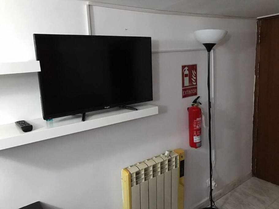 Agradable Apartamento En Zona Malasana Madrid Apartment Exterior foto