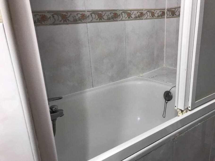 Agradable Apartamento En Zona Malasana Madrid Apartment Exterior foto