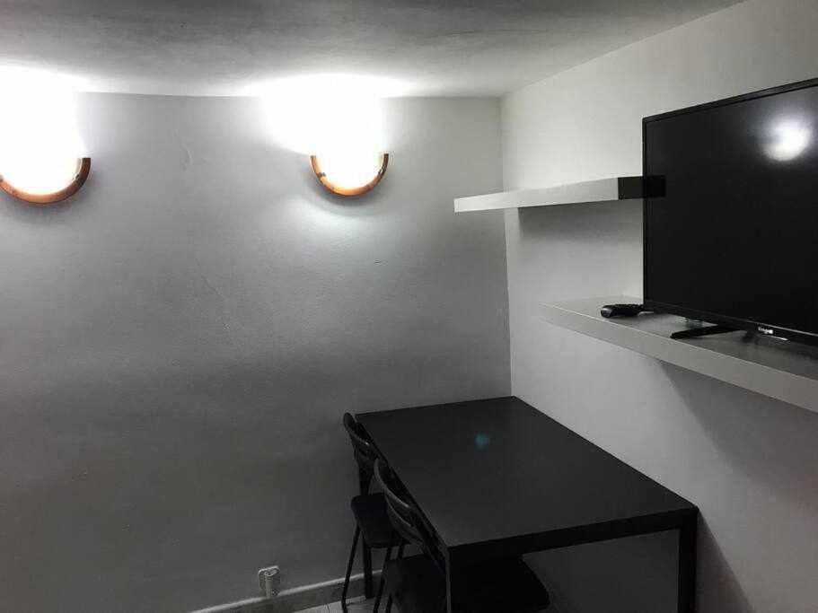 Agradable Apartamento En Zona Malasana Madrid Apartment Exterior foto